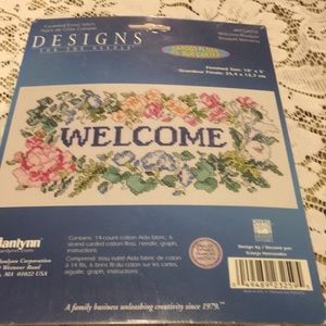 Counted Cross stitch Welcome Sign with Flowers NEW